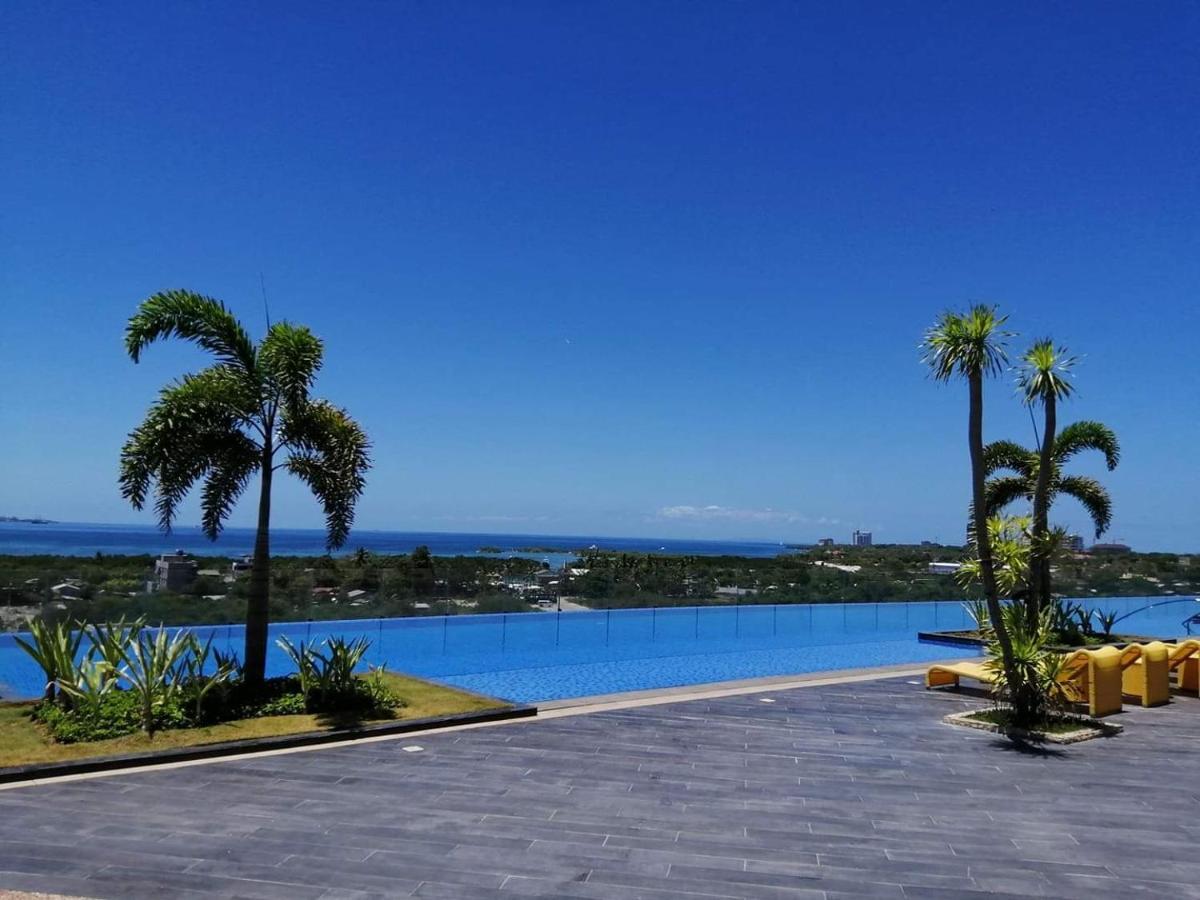 Mactan Newtown Deluxe Island Breeze Apartment Lapu-Lapu City Exterior foto
