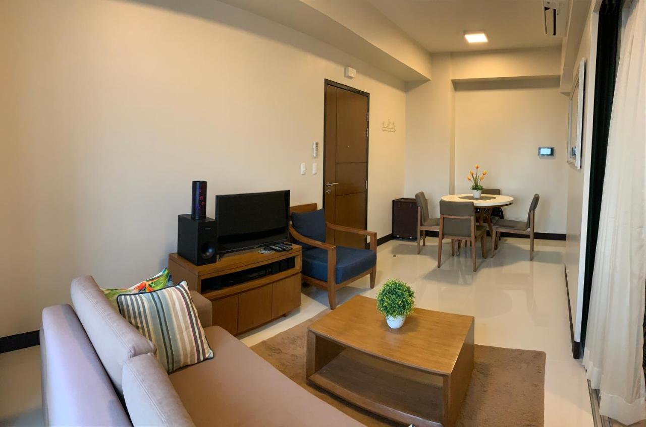 Mactan Newtown Deluxe Island Breeze Apartment Lapu-Lapu City Exterior foto